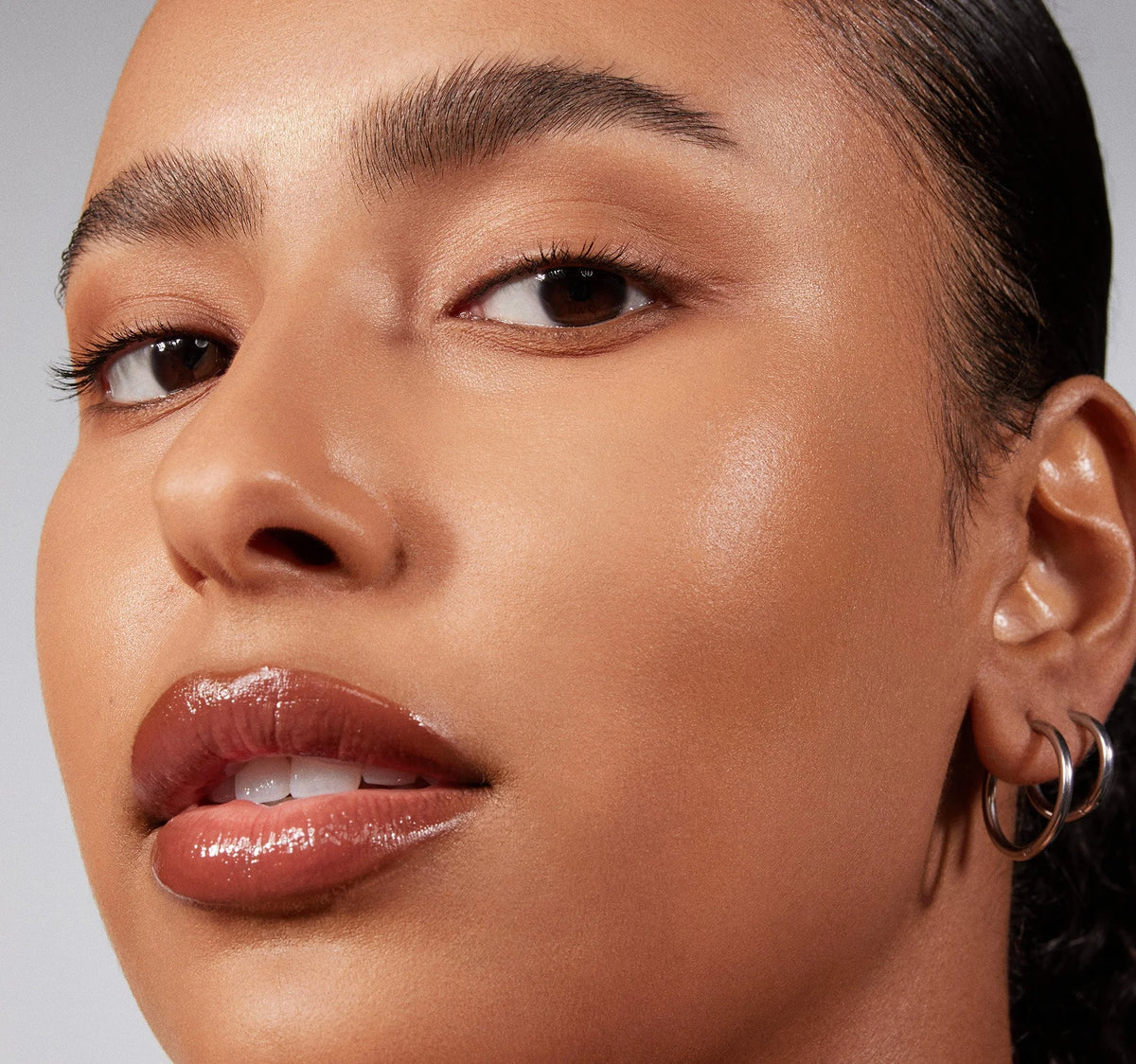 Lightform Extended Hydration Foundation