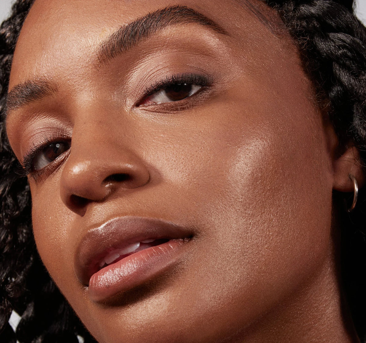 Lightform Extended Hydration Foundation